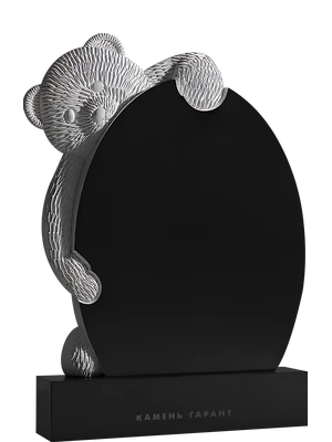 Памятник из черного гранита с фигурой медведя